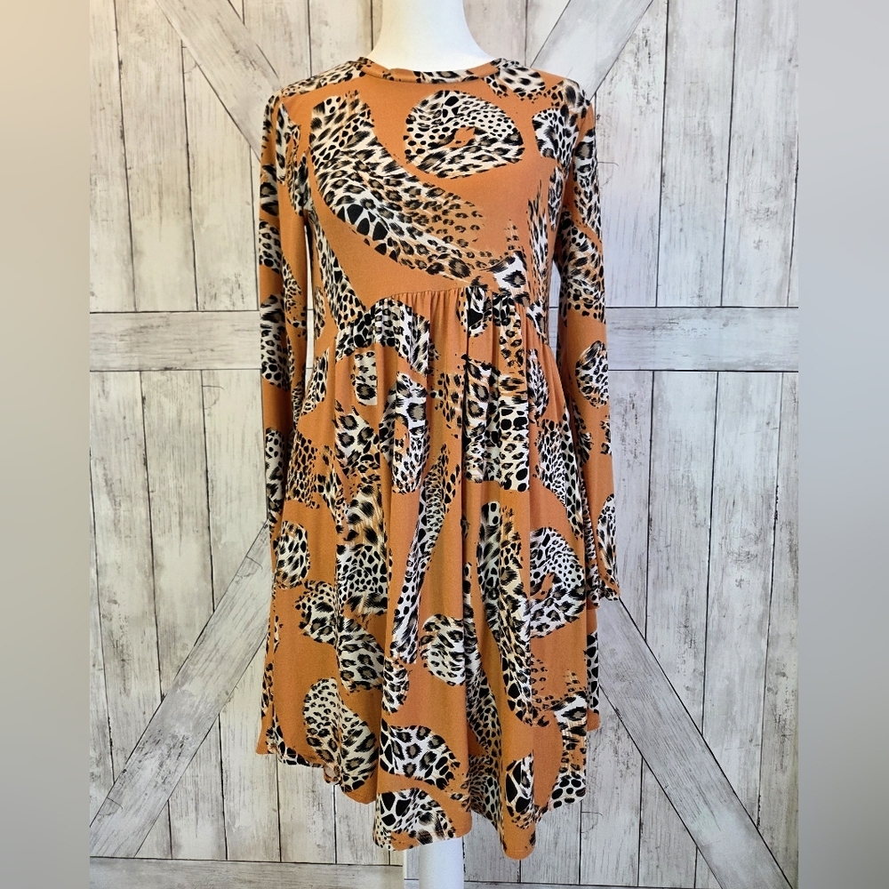 Chic Animal Print Long Sleeve Dress